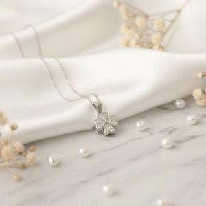 Anti-Tarnish Clover Spinner Silver Necklace